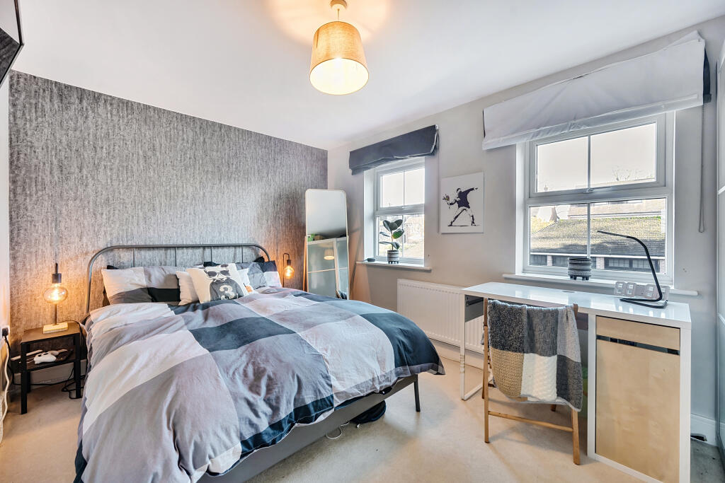 Additional property image - Newbery Close, Caterham, CR3