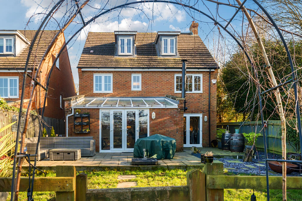 Additional property image - Newbery Close, Caterham, CR3