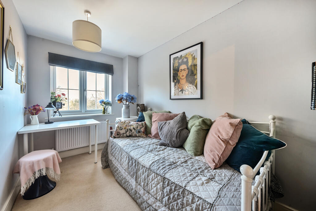 Additional property image - Newbery Close, Caterham, CR3