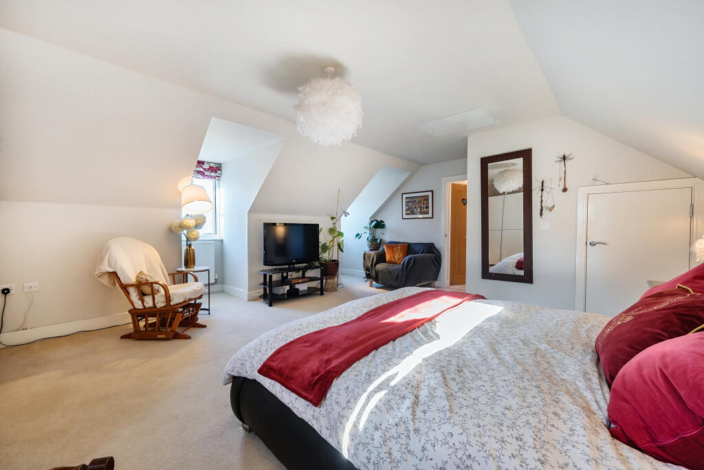 Additional property image - Newbery Close, Caterham, CR3
