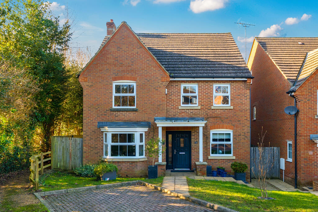 Additional property image - Newbery Close, Caterham, CR3