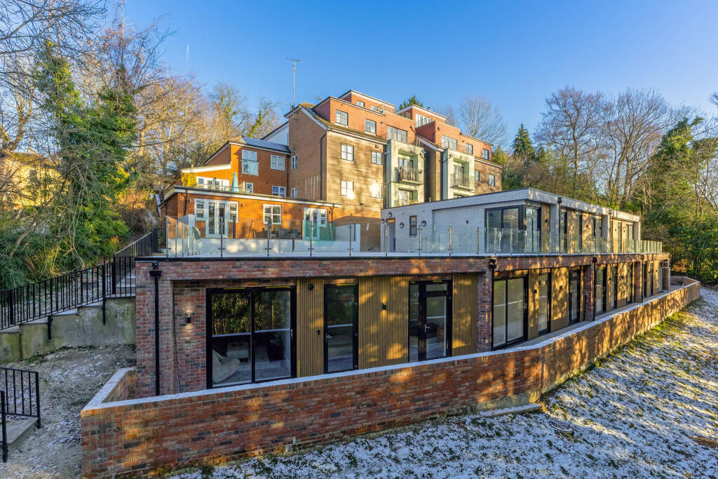 Main image of property: Apartment 5 Treetops Hermitage Road, Kenley, CR8