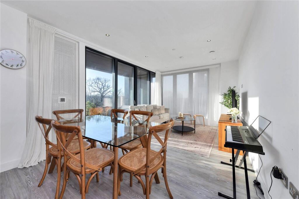 Additional property image - Turing Way, Cambridge, Cambridgeshire