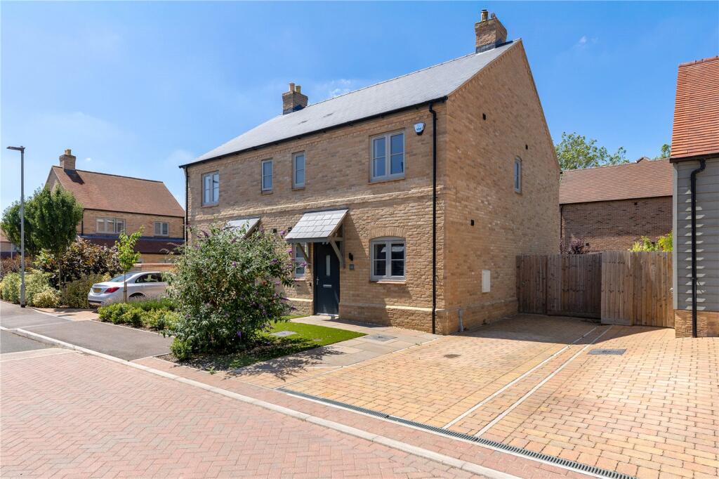 Main image of property: The Mazles, Comberton, Cambridge, Cambridgeshire