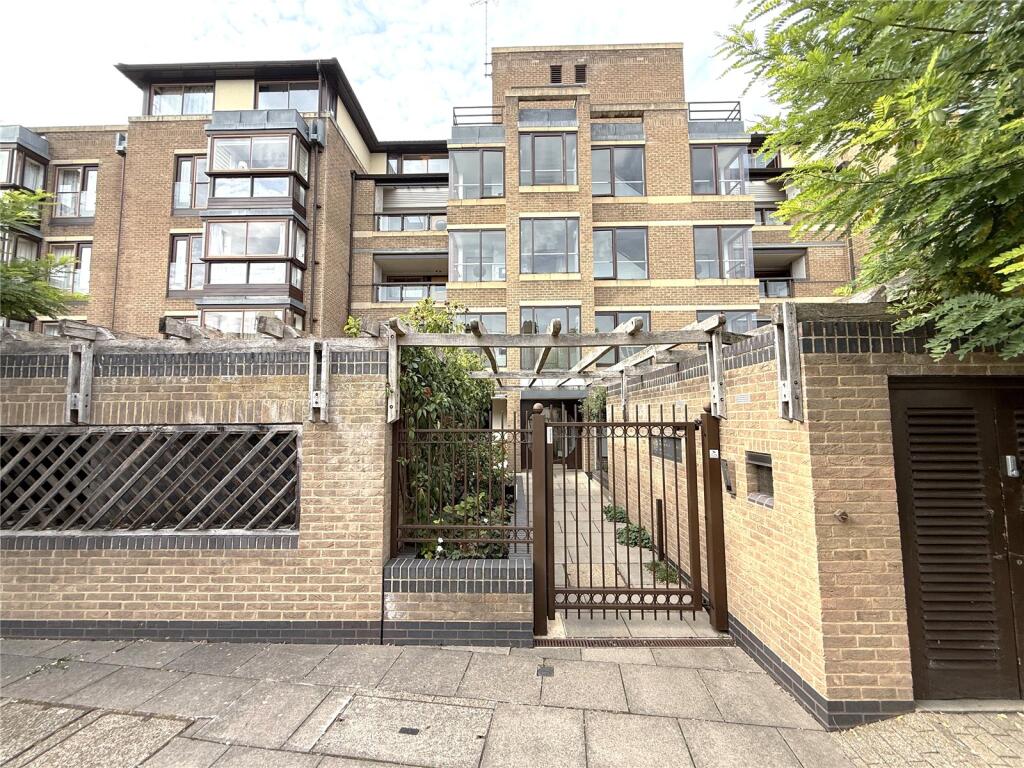 Main image of property: Beaufort Place, Thompsons Lane, Cambridge