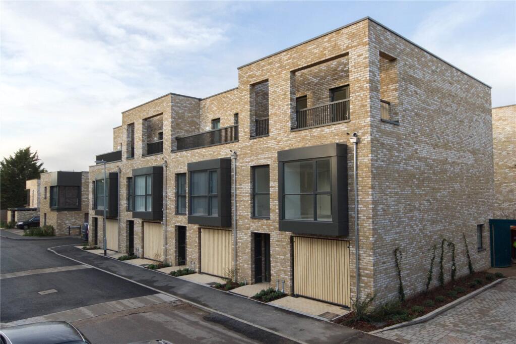 Main image of property: Fowler Avenue, Trumpington, Cambridge, Cambridgeshire