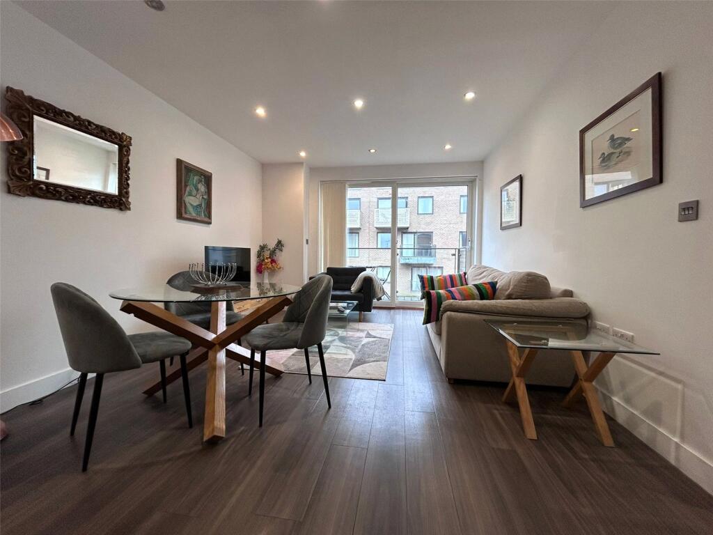 Main image of property: Watson House, 4 Mill Park, Cambridge