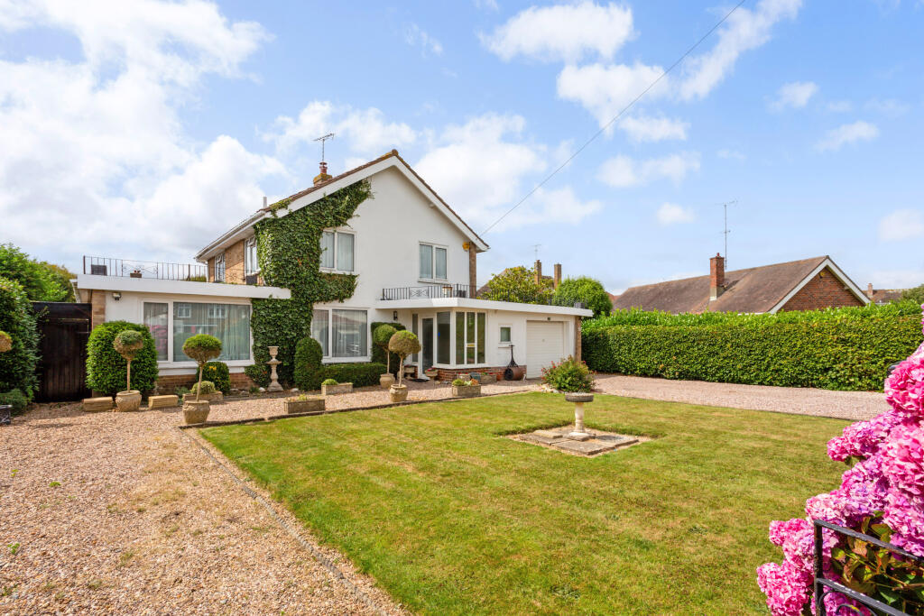 Main image of property: Limmard Way, Felpham, PO22