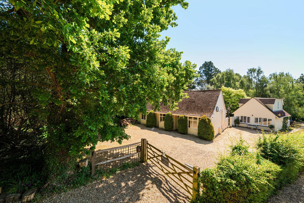 Main image of property: Wandleys Lane, Eastergate, Chichester, PO20