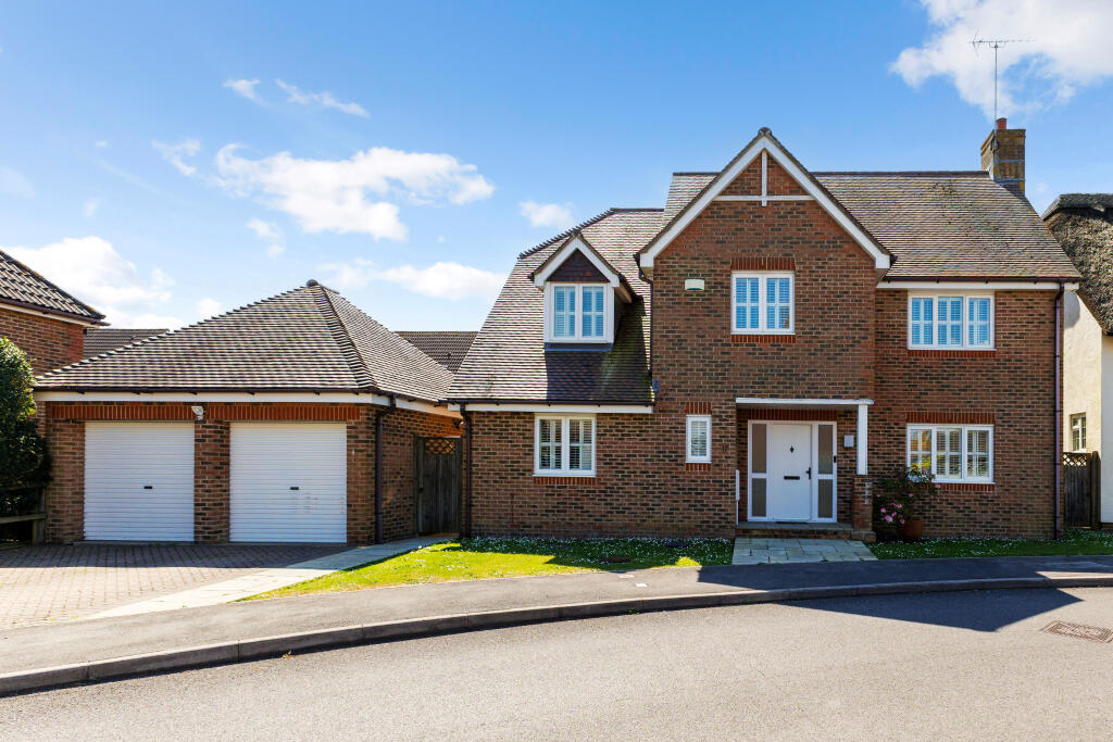 Main image of property: Waterford Gardens, Littlehampton, BN17