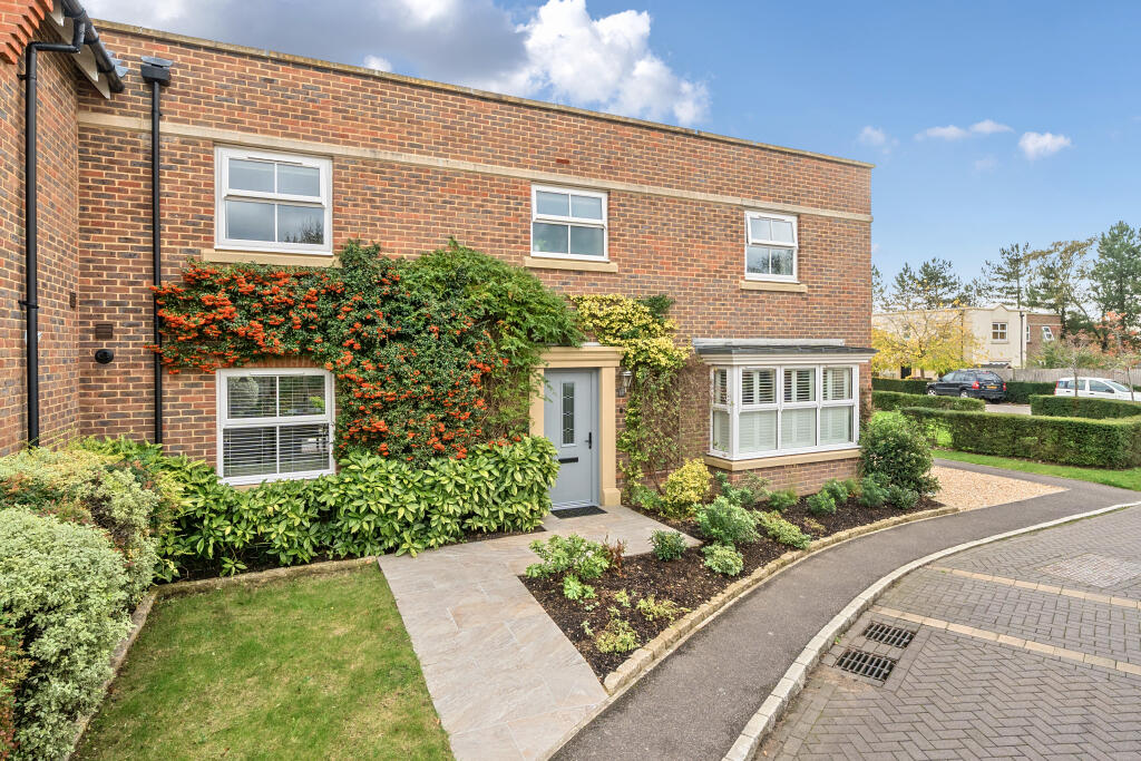 Main image of property: Oakford Park, Chichester, PO18