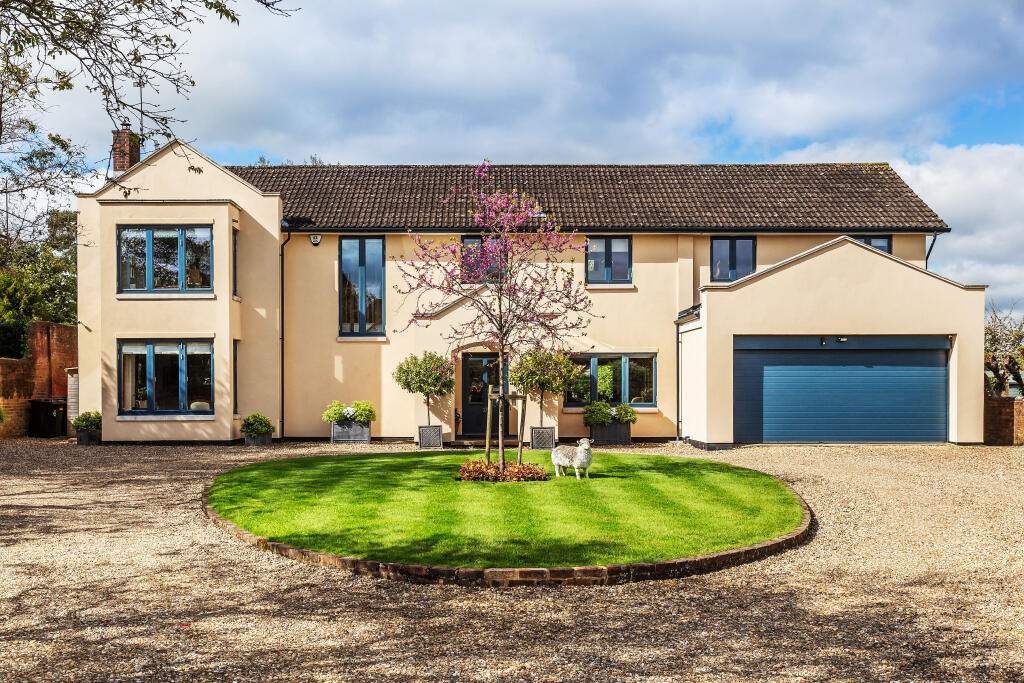 6 bedroom detached house for sale in Rose Hill, Dorking, RH4