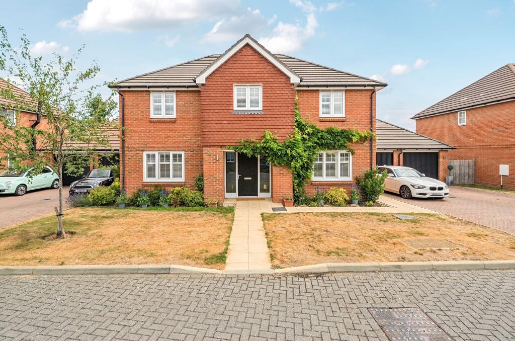 Main image of property: River Walk, Leatherhead, KT22