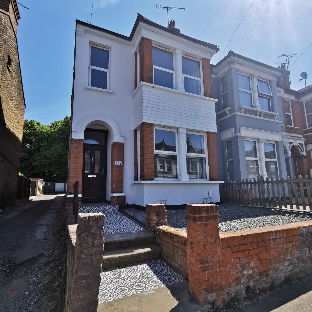 Main image of property: West Road, Westcliff-On-Sea, Essex, SS0