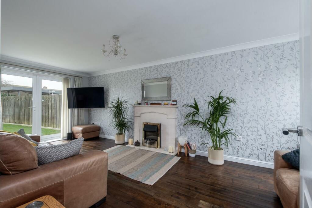 5 bedroom detached house for sale in Harriers Croft, Dalton, Thirsk, YO7