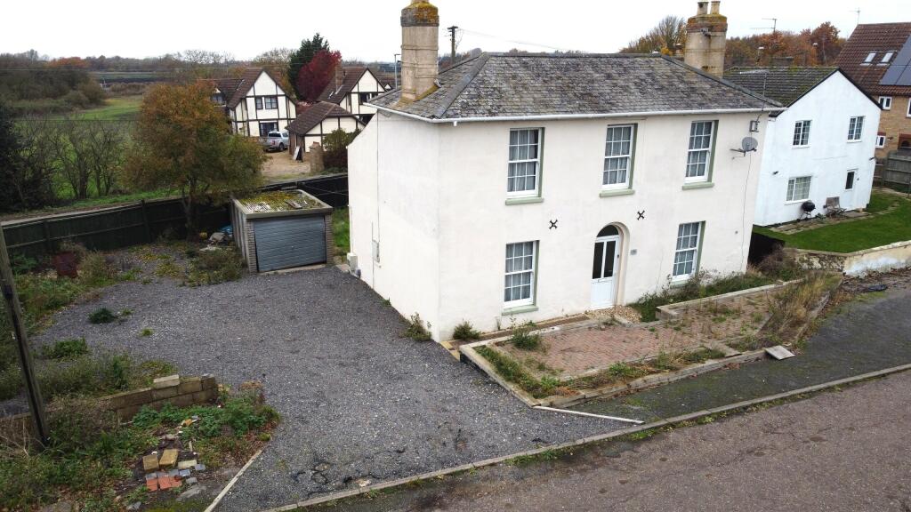 4 bedroom detached house for sale in Lynn Road, Littleport, Ely, Cambridgeshire, CB6