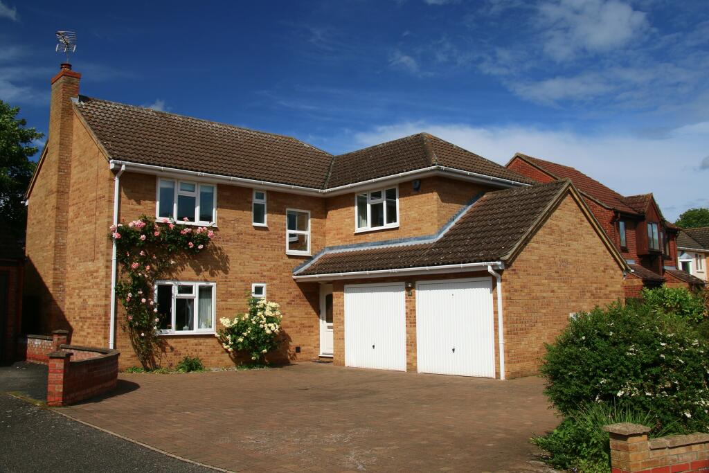 5 bedroom detached house for sale in Ward Way, Witchford, Ely