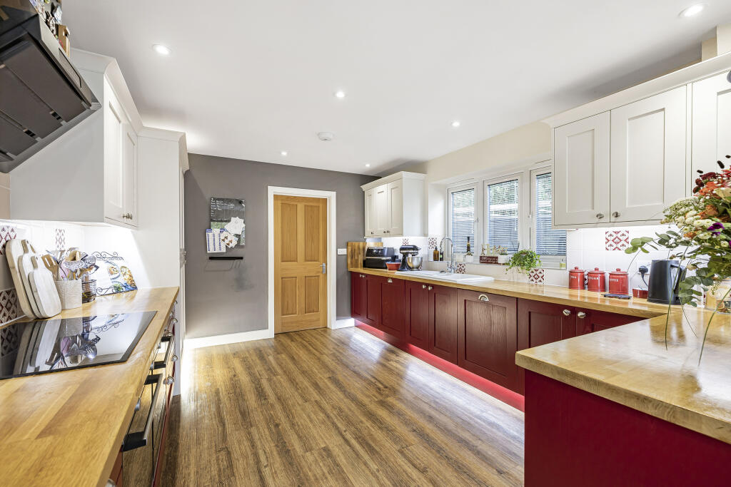 Additional property image - Oakwood House, Barcham Road, Soham, Ely, Cambridgeshire
