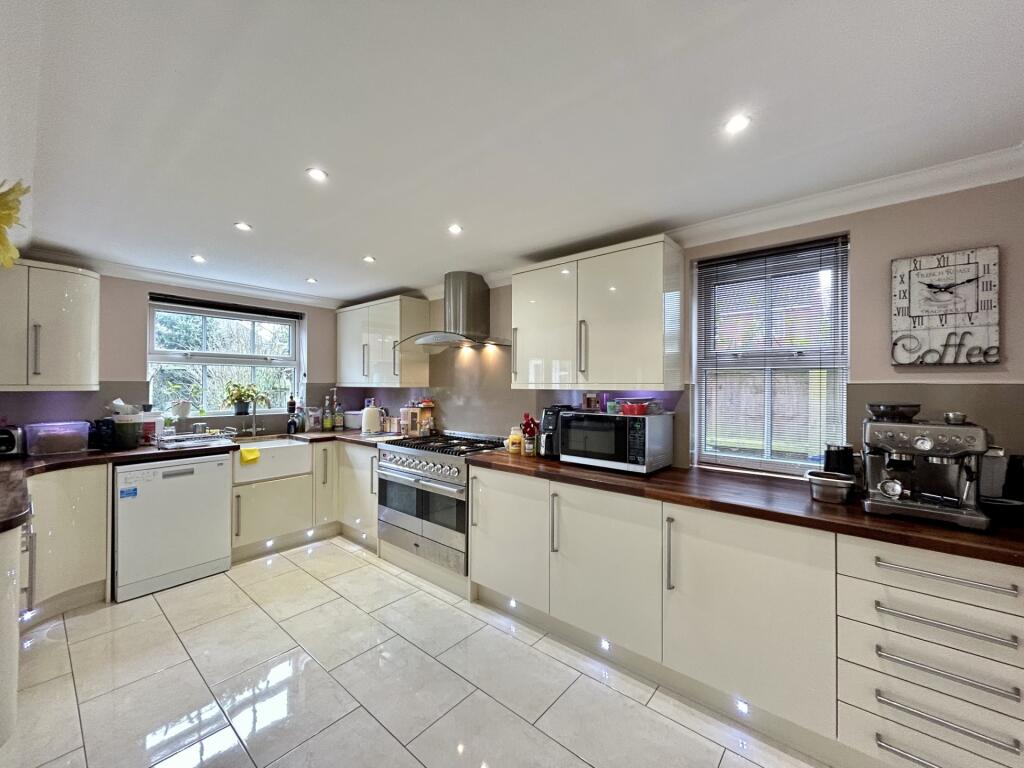 Additional property image - Williams Close, Ely, Cambridgeshire