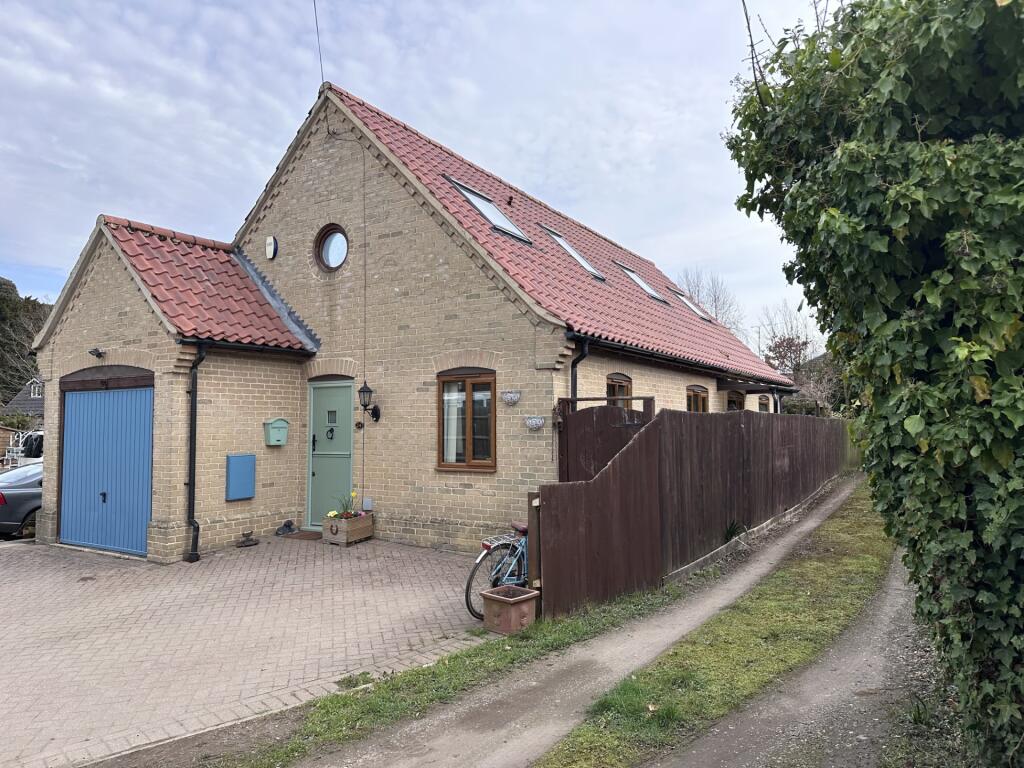 Main image of property: Upton Lane, Littleport, Ely, Cambridgeshire