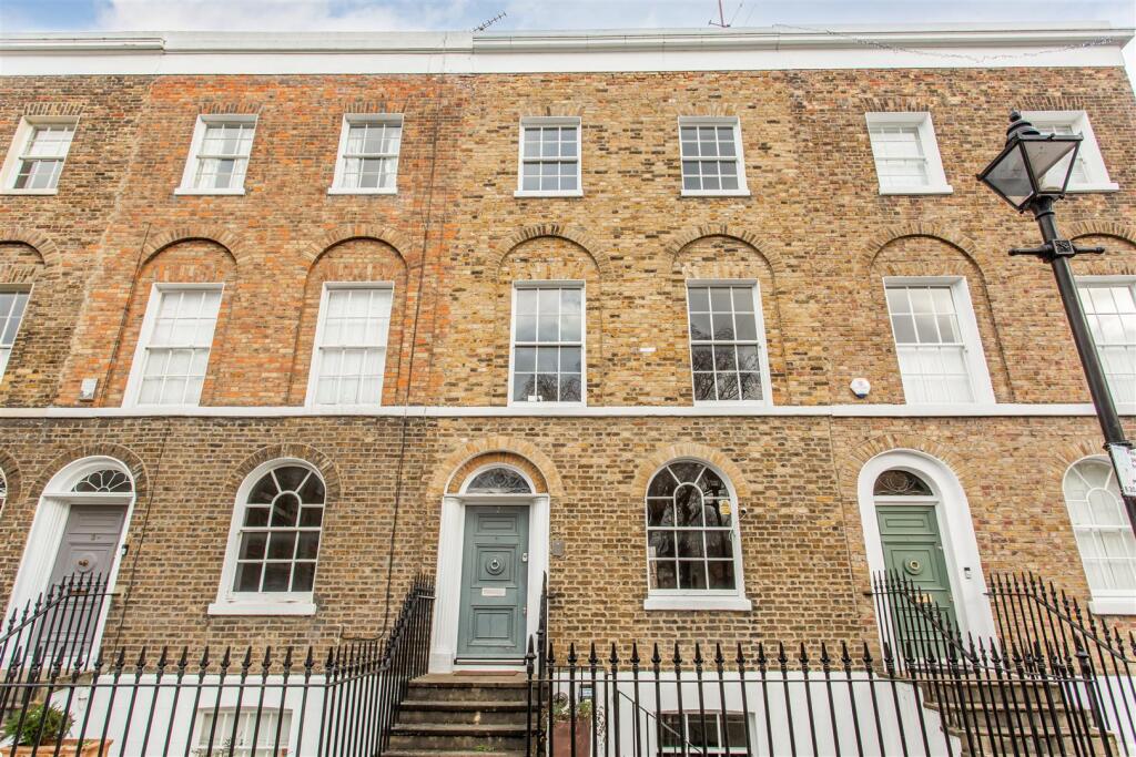 Main image of property: Tredegar Square, Mile End, E3