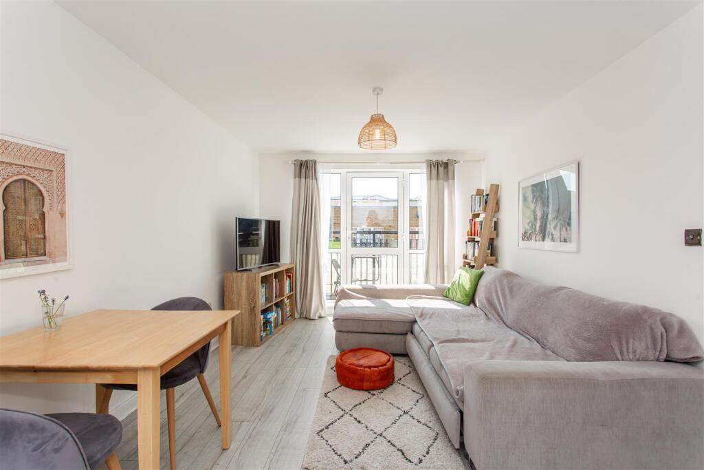 Main image of property: Horseley Court, Candle Street, E1