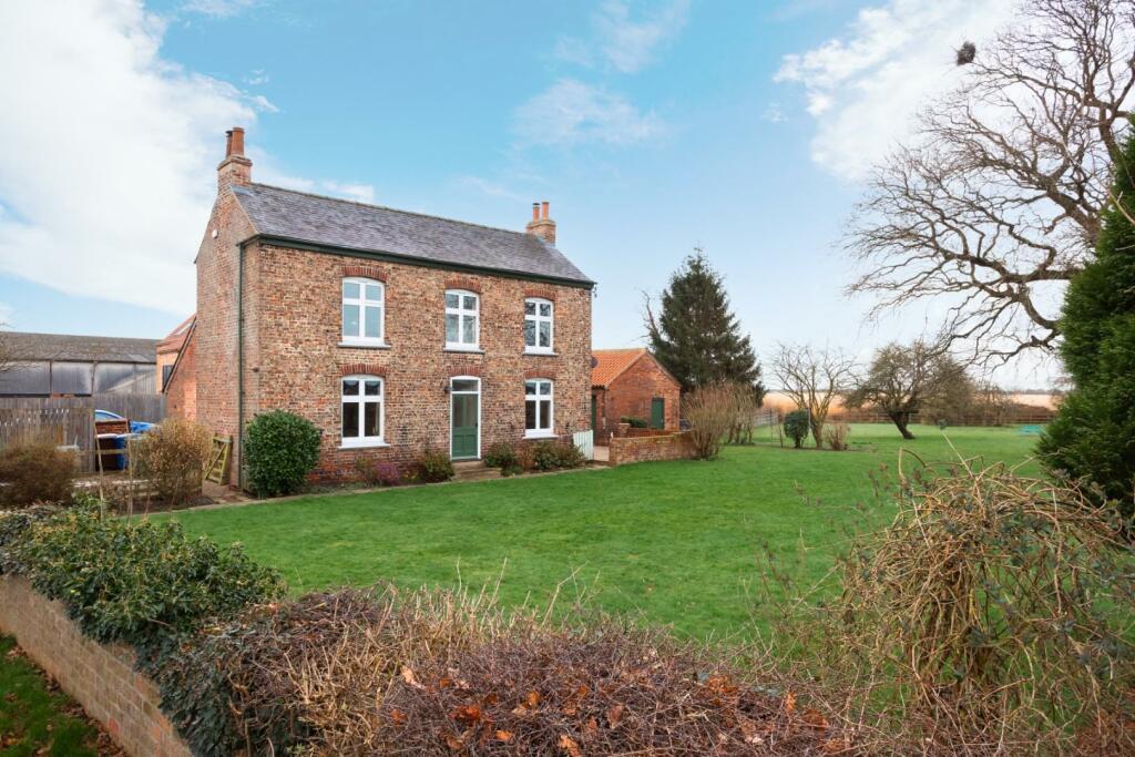 4 bedroom detached house for sale in Kelfield, York, YO19