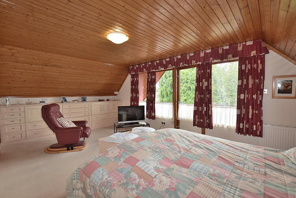 Additional property image - Whitefields Drive, Richmond