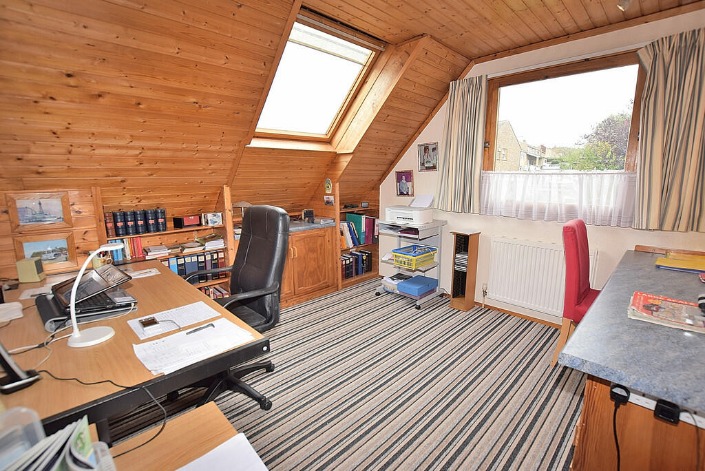 Additional property image - Whitefields Drive, Richmond