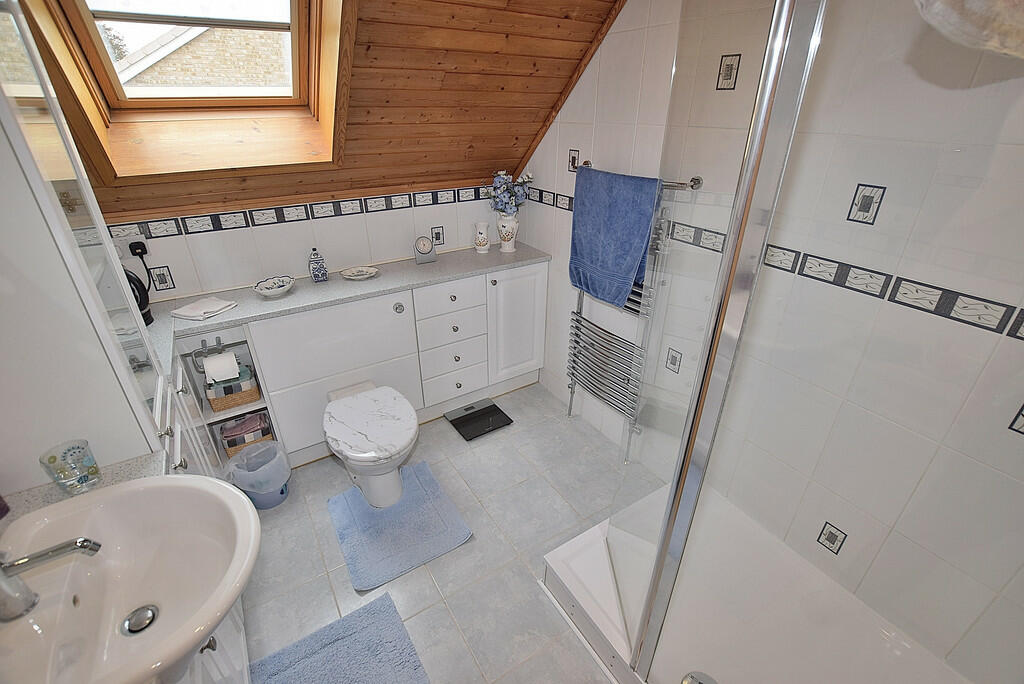 Additional property image - Whitefields Drive, Richmond