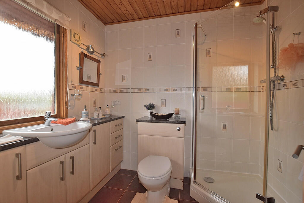 Additional property image - Whitefields Drive, Richmond