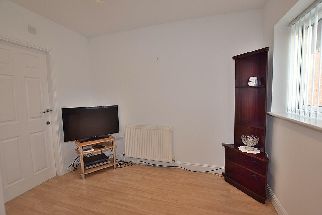 Additional property image - Fontenay Road, Richmond