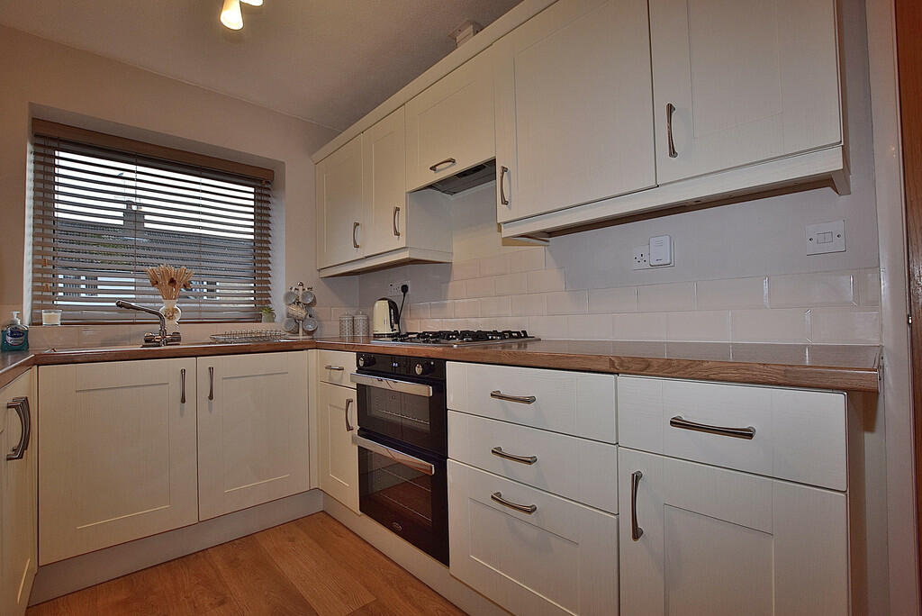 Additional property image - Whitefields Drive, Richmond