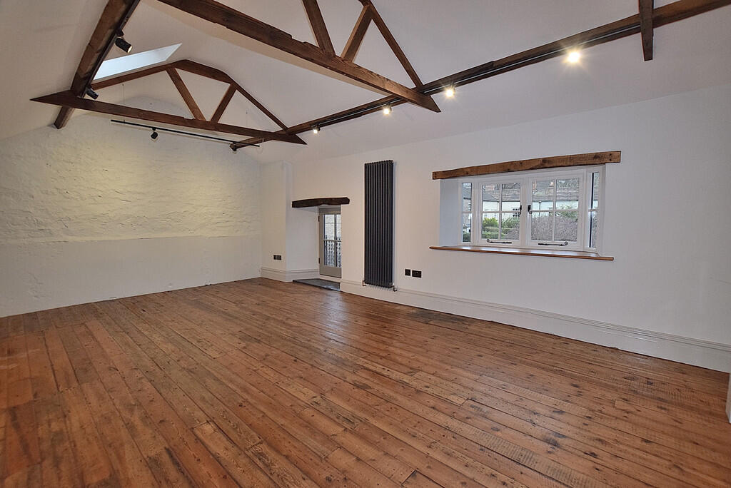Additional property image - Victoria Road, Richmond