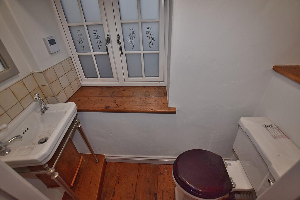 Additional property image - Victoria Road, Richmond