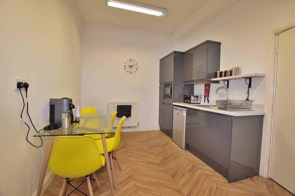 Additional property image - Borough Road, Richmond