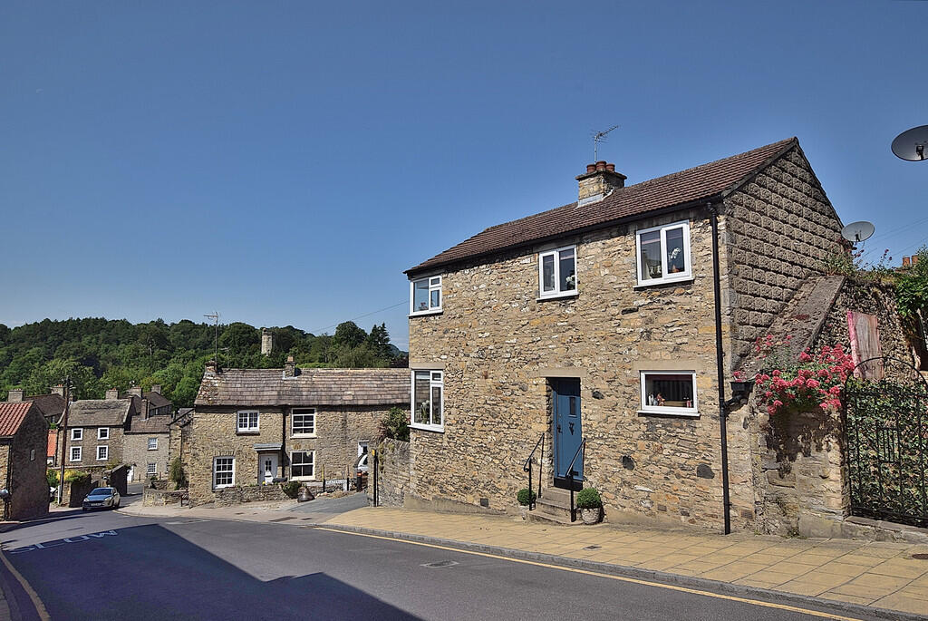 Main image of property: New Road, Richmond