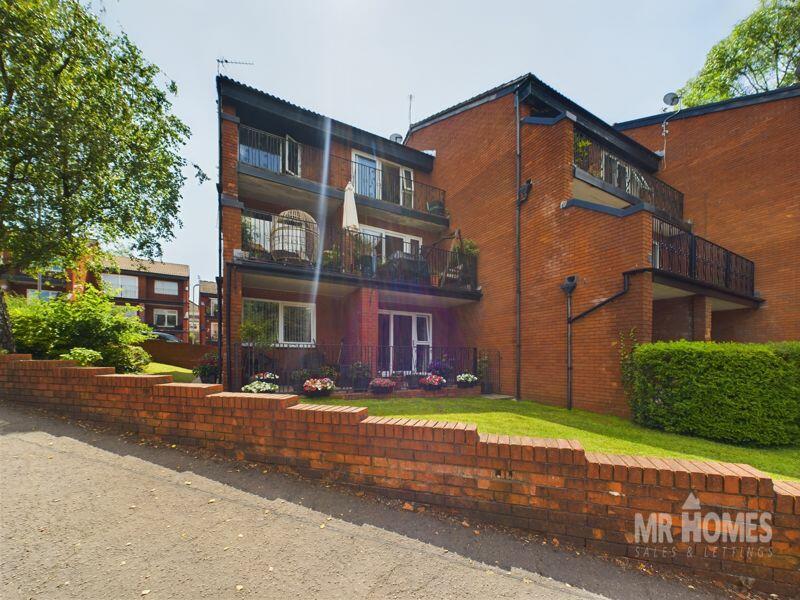 2 bedroom flat for sale in Fairoak Court, Lady Mary Road, Roath Park