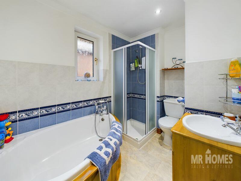 Additional property image - Amyas Close, Carlton Gardens, Cardiff CF11 8EA