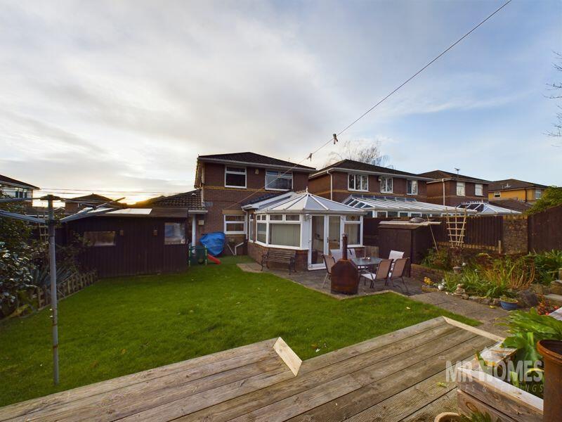 Additional property image - Amyas Close, Carlton Gardens, Cardiff CF11 8EA