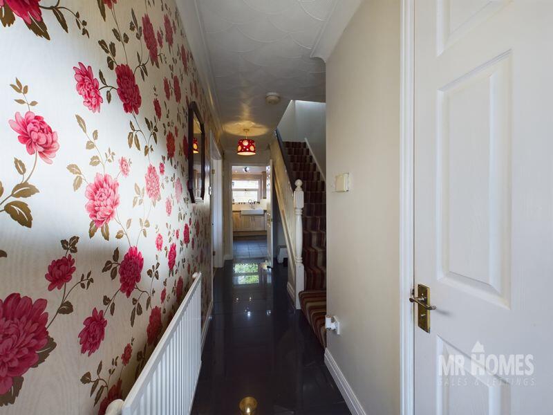 Additional property image - Amyas Close, Carlton Gardens, Cardiff CF11 8EA
