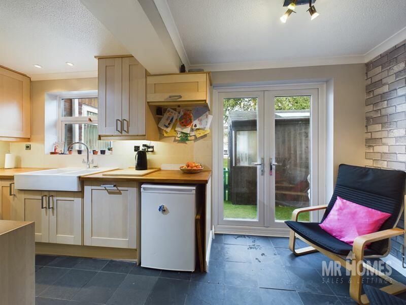 Additional property image - Amyas Close, Carlton Gardens, Cardiff CF11 8EA