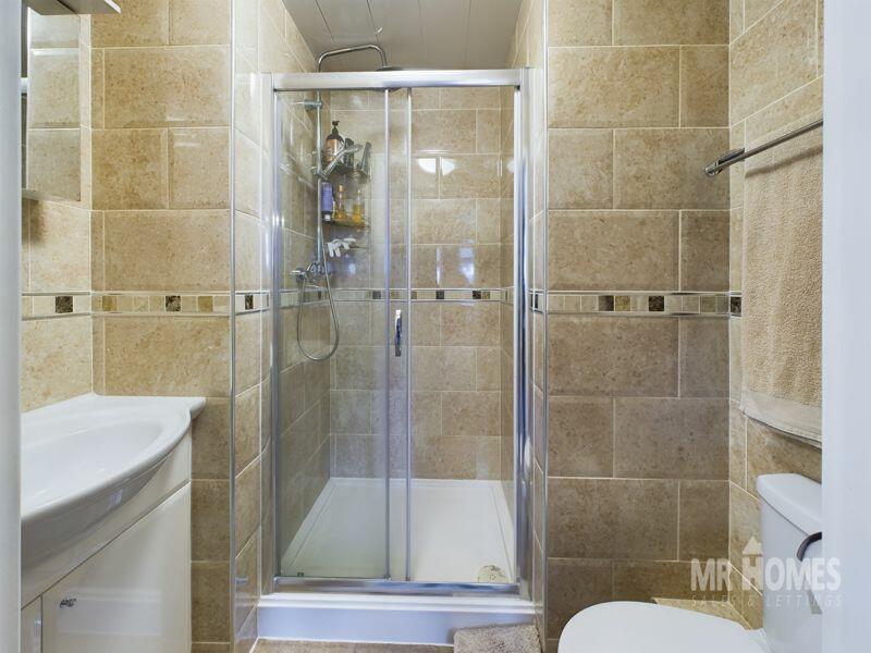 Additional property image - Amyas Close, Carlton Gardens, Cardiff CF11 8EA