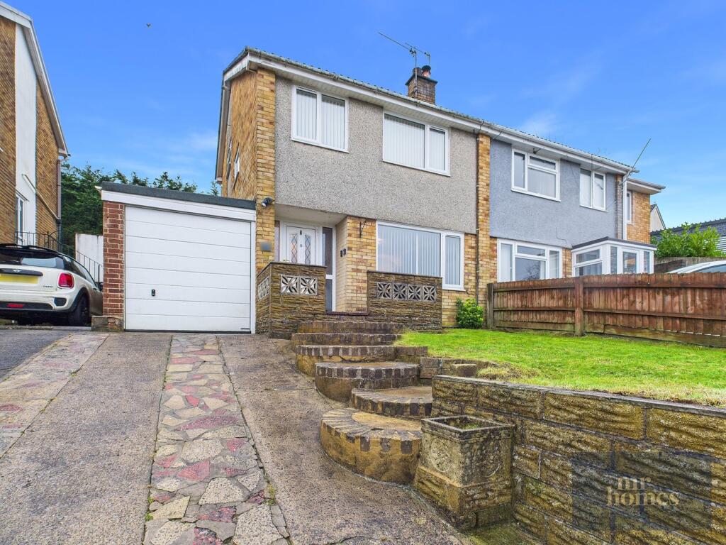 Main image of property: Lon-Y-Garwa, Caerphilly, CF83