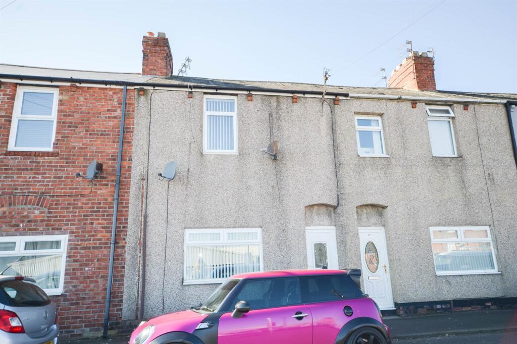 Main image of property: East View, Castletown