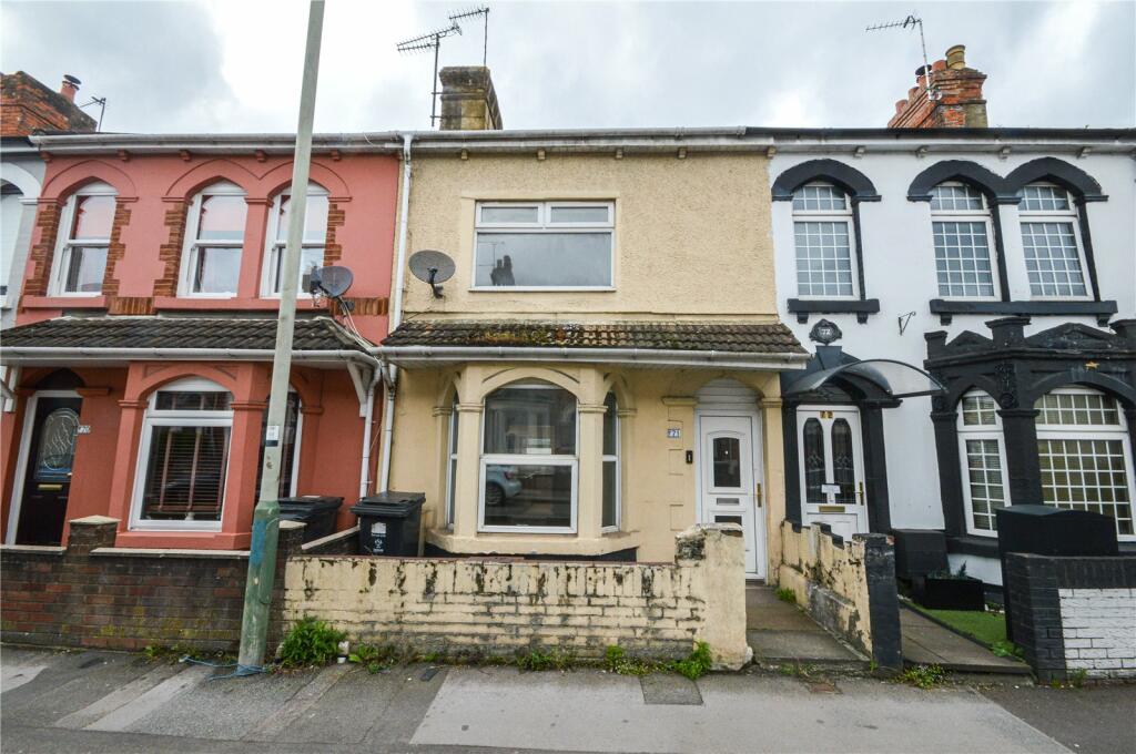3 bedroom terraced house for rent in Curtis Street, Town Centre, Swindon, SN1