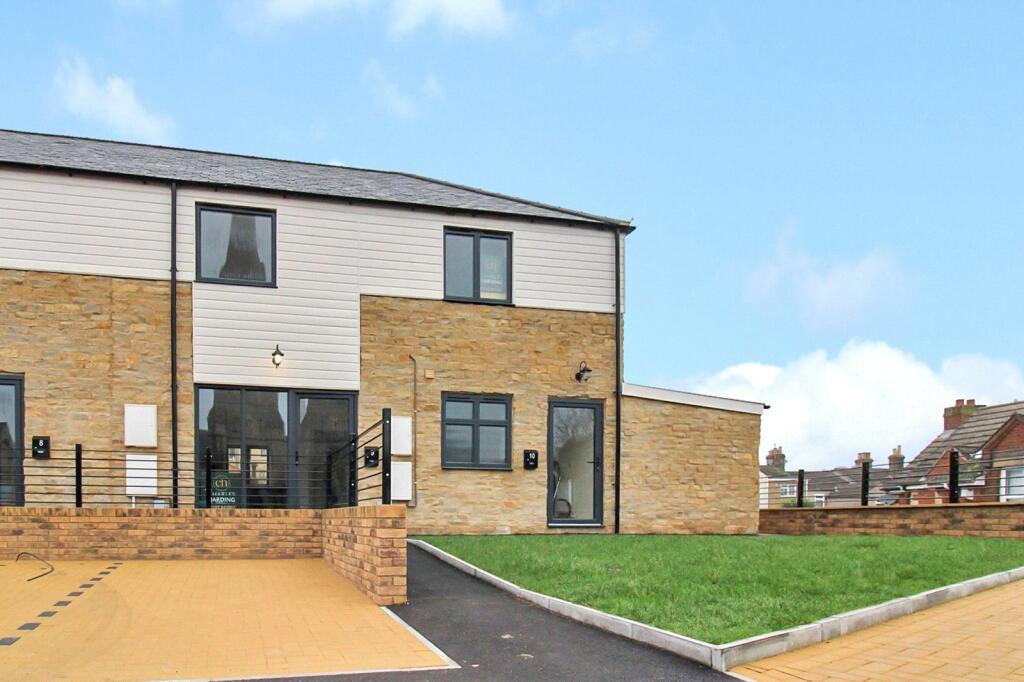 Main image of property: Chapel Corner, Old Town, SN1