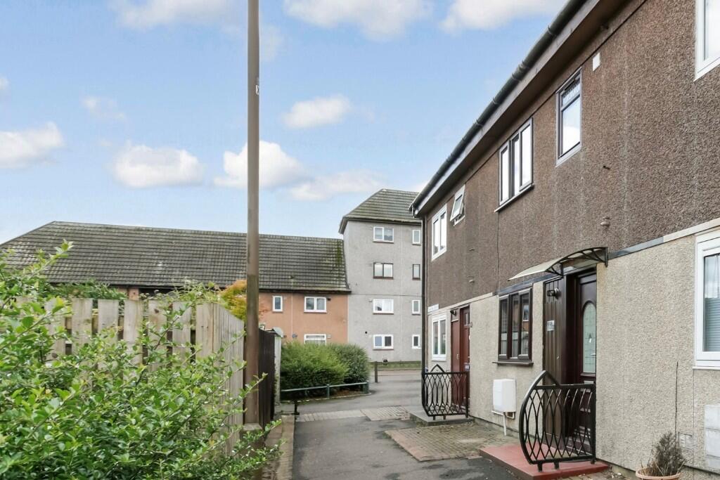 Main image of property: 82 Leven Walk, Craigshill, Livingston, EH54 5AN