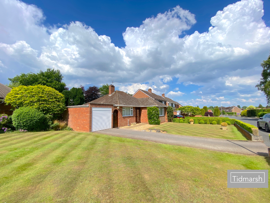 Main image of property: 36 Tyninghame Avenue, Wolverhampton, WV6 9PW