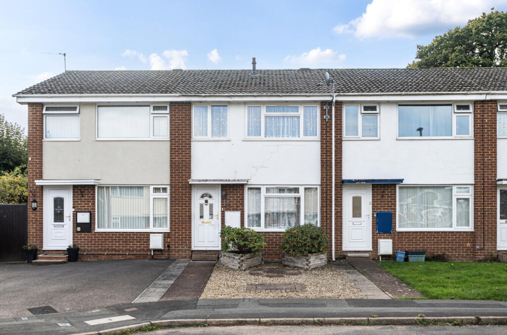 Main image of property: Bilbie Close, Cullompton, Devon, EX15
